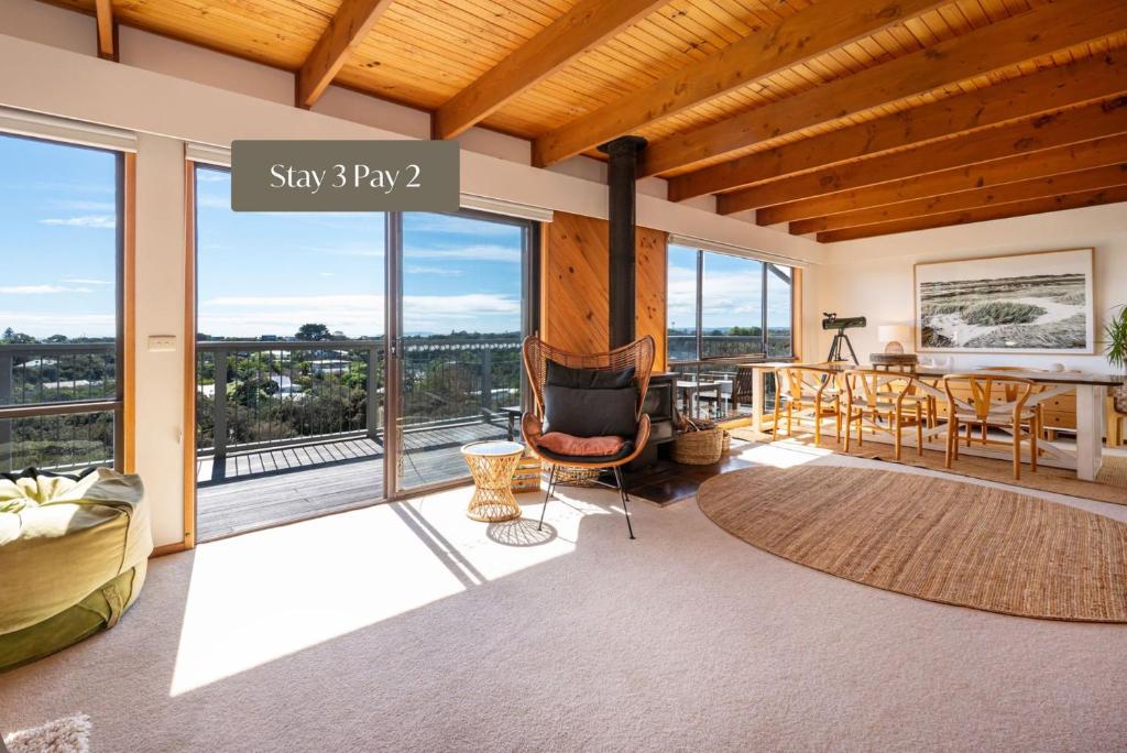 Koonya Treetops with Cedar Spa, Blairgowrie