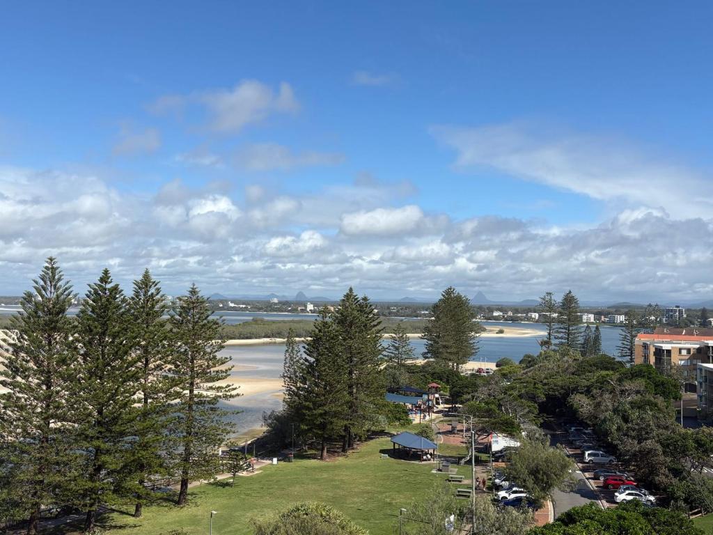 Araluen Unit 14, Golden Beach