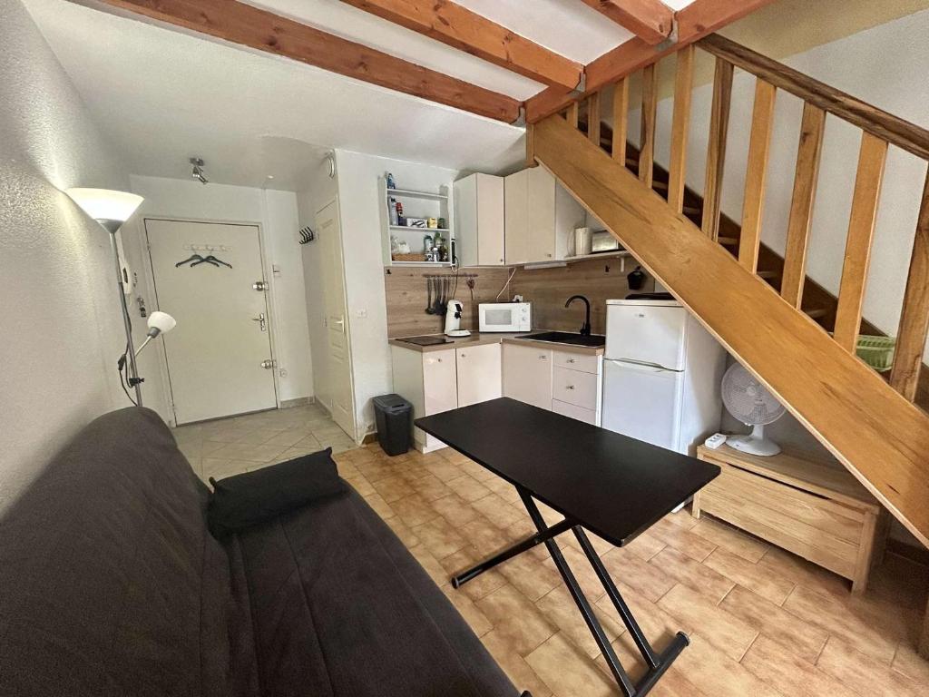 Studio mezzanine avec terrasse à Saint-Aygulf, proche plage - FR-1-226A-207 - 2