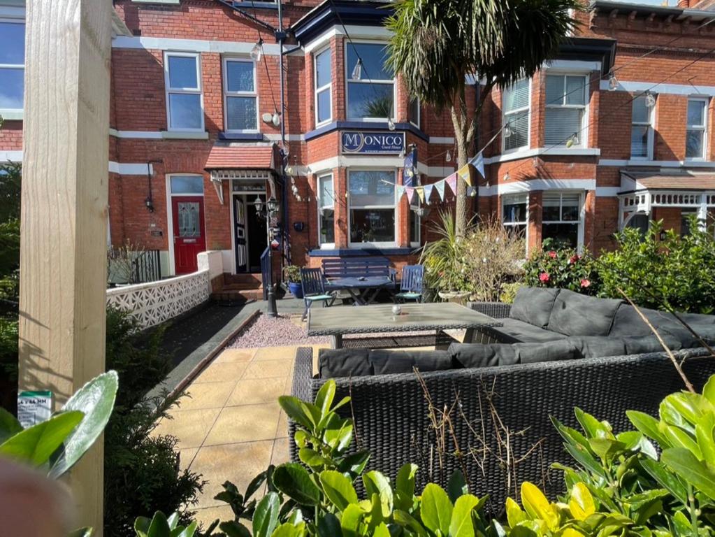 Monico Guest House, Scarborough