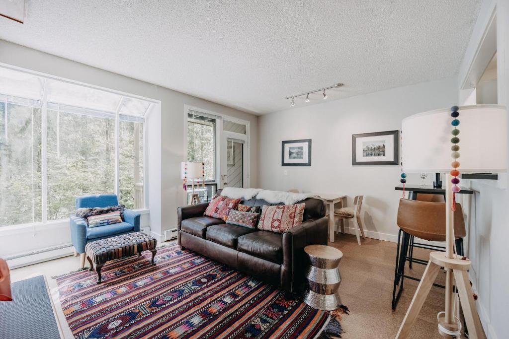 Snowater Condo 90 - Wi-Fi - Pets Ok - Fireplace, Deming