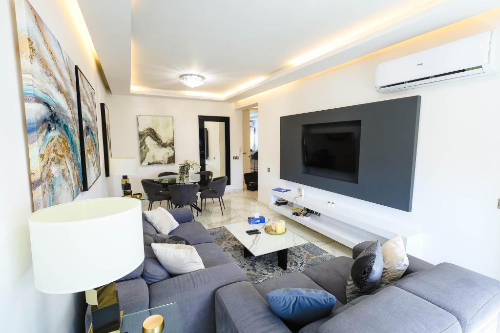 Bloom of Luxury, Limassol