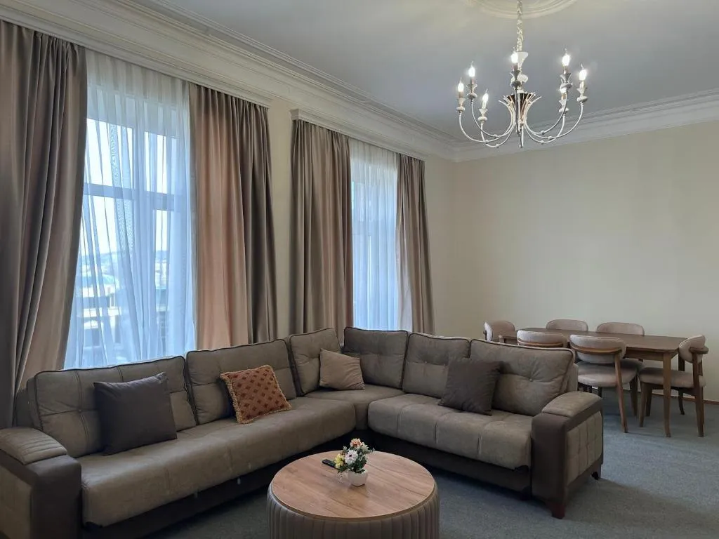 Central ISr Baku apartment by Bakuapart, hotel in Oxut