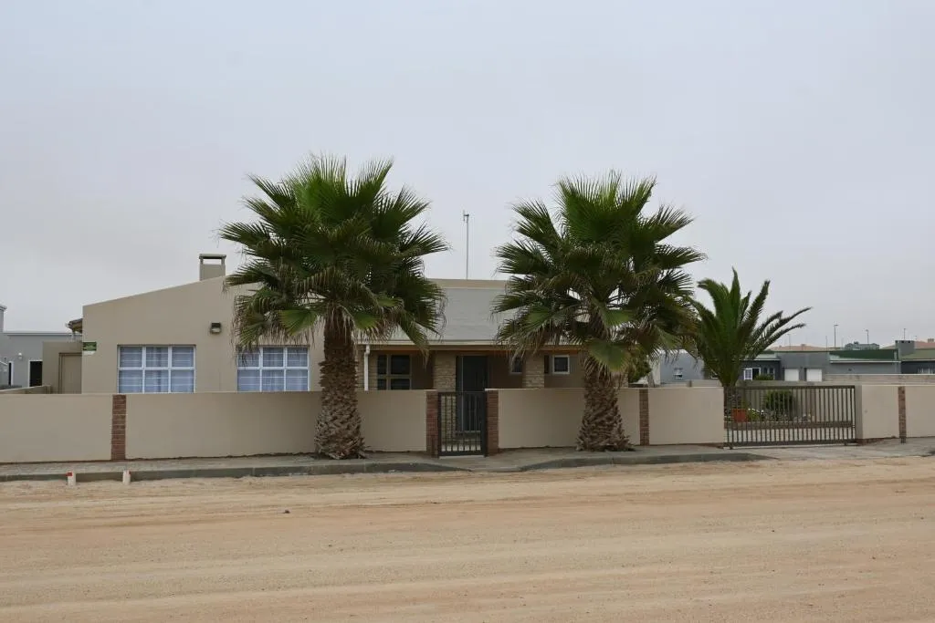 1801 on Brandberg, hotel in Hentiesbaai
