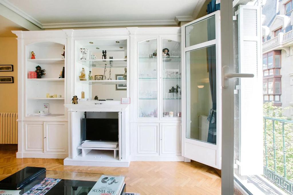 Modern apartment in Donostia, 75 m² with jacuzzi. - 2