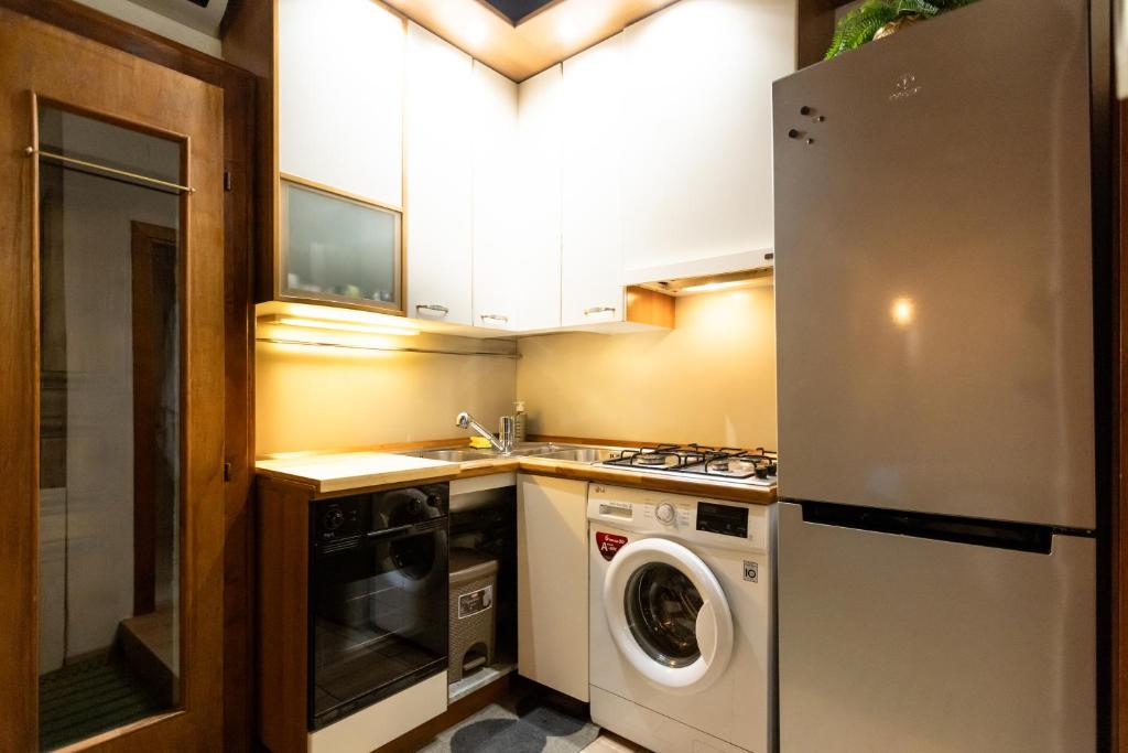 Cozy Studio Apartment- Navigli - 3