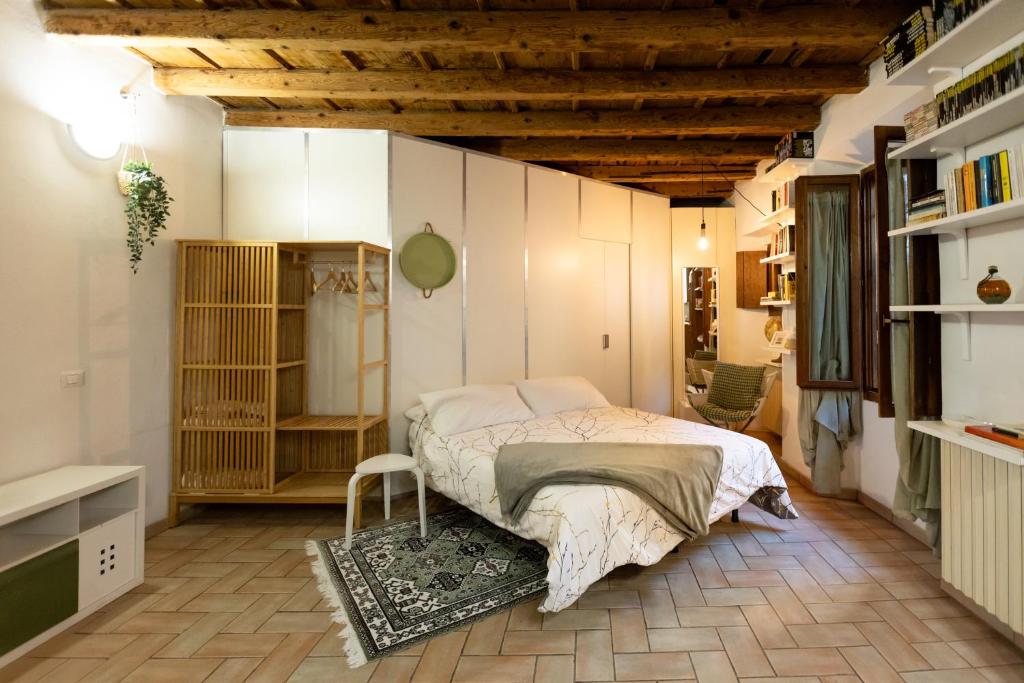 Cozy Studio Apartment- Navigli - 2