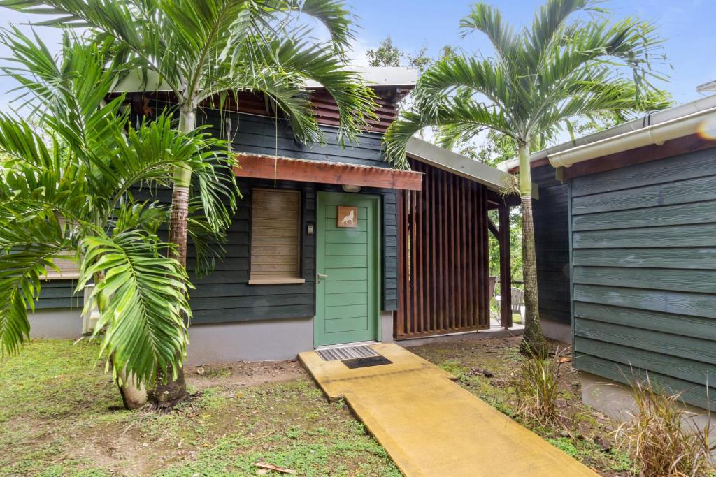 Loup Blanc, Bouillante