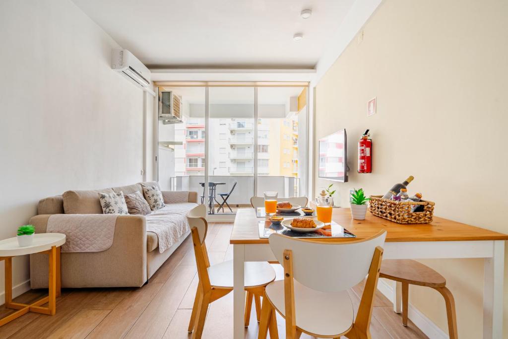 Sandy Shores by Seareen, Armação de Pêra