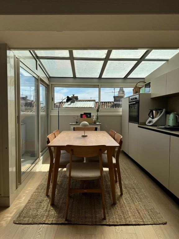 Charmant appartement type loft au cœur de Sanary - 2