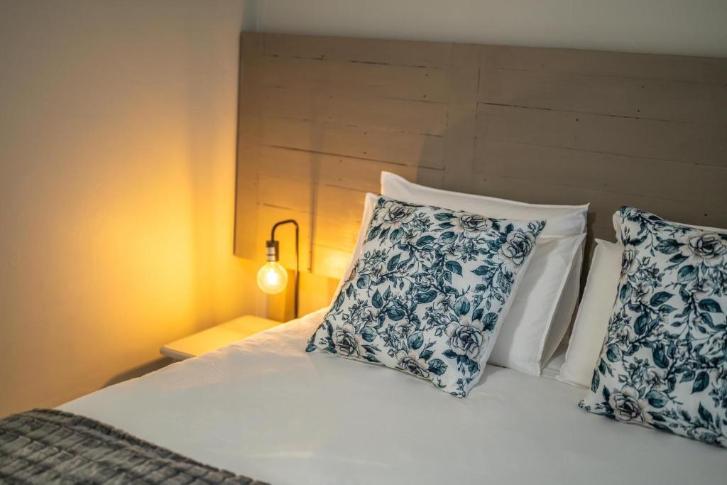 Room 6 - LEO Sky Guest House, Simondium