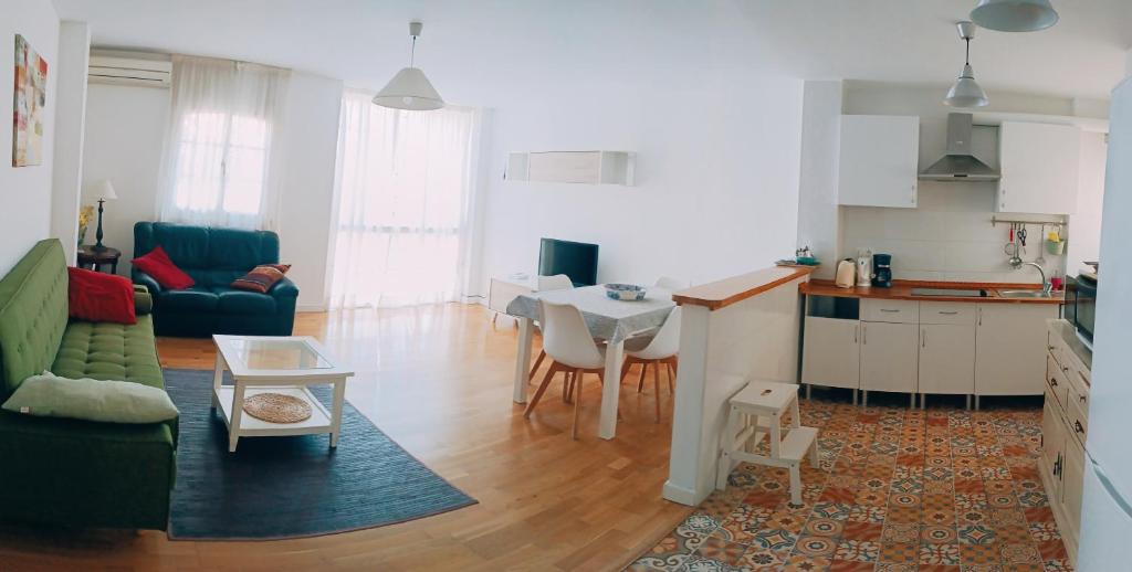 BOLIVIA beach apartments, Málaga