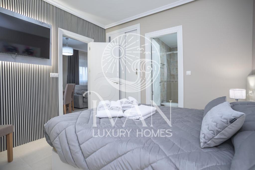 Casa Abrazo Ivan Luxury Homes 4ªPlta Sur 1ªLínea - 2