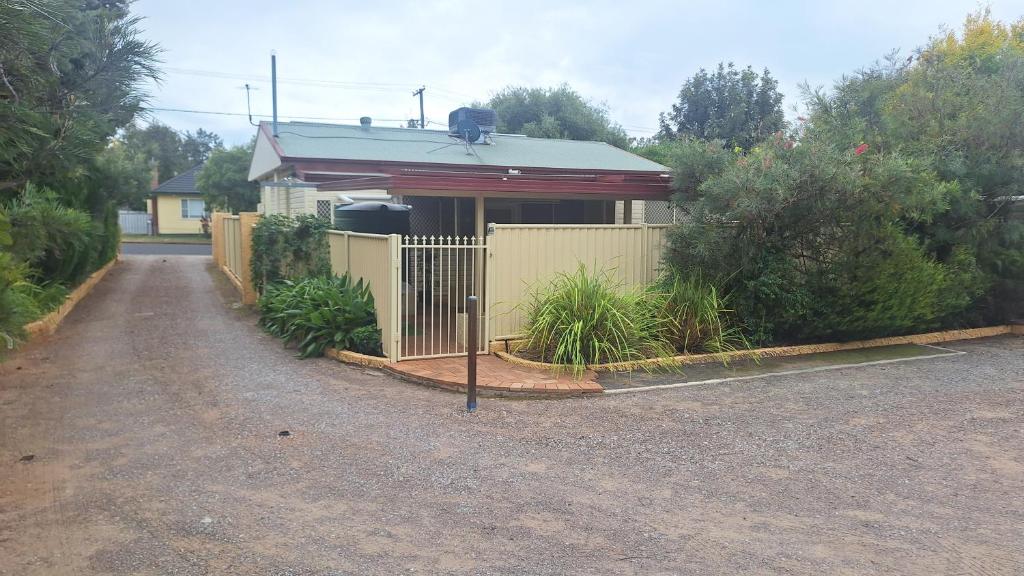 Hillvue House, West Tamworth