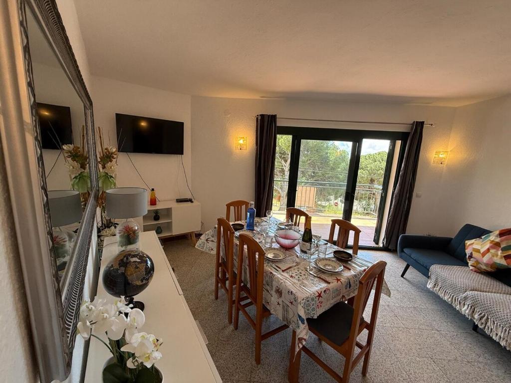 Apartamento en Canyelles a dos minutos de la playa - 2