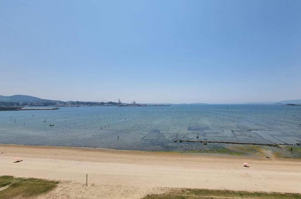 Seaside Apartment Sleeps 6 with Balcony - 4