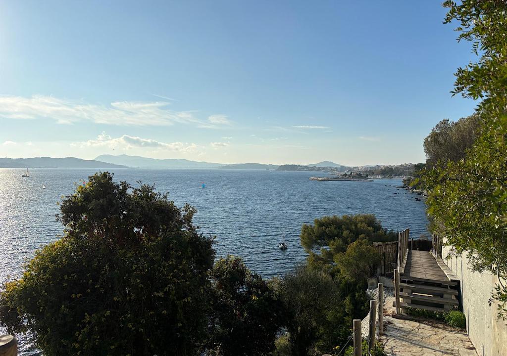 Cozy Studio, Terrace and Beach - 3