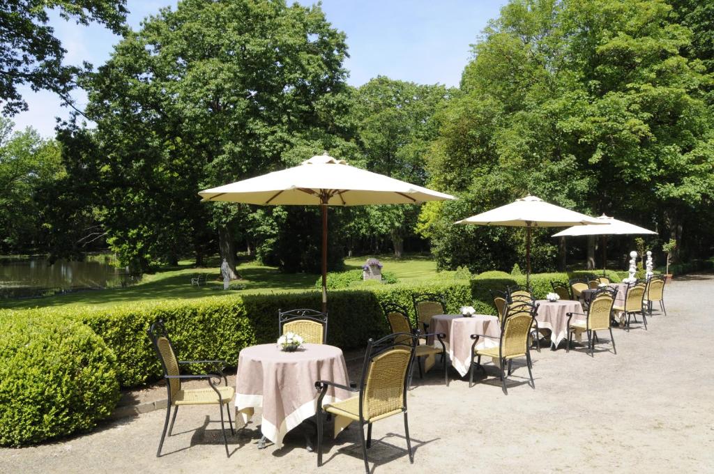 Kasteel van Nieuwland photo