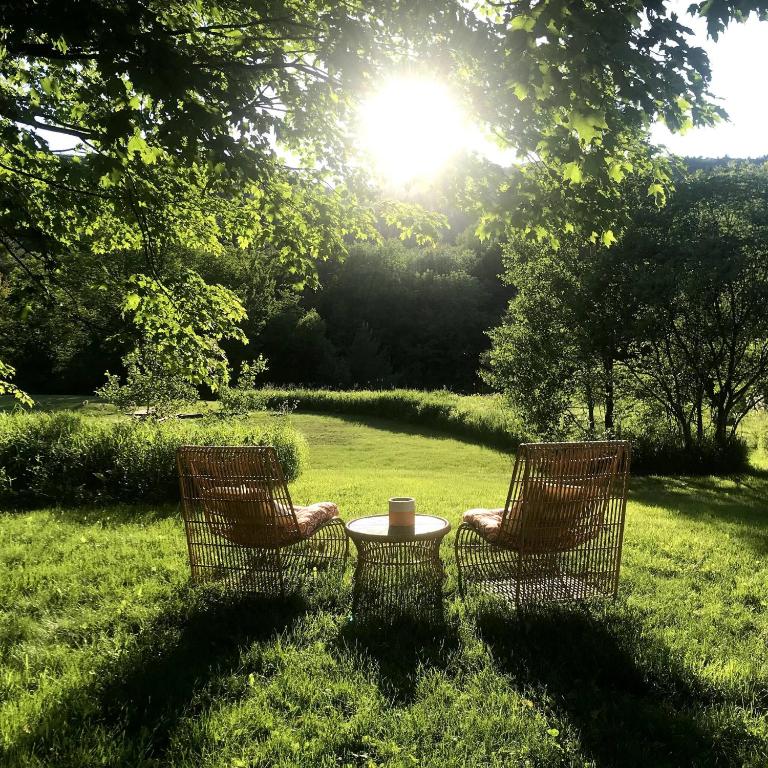 Entire Enchanting, Light-Filled 1830 Farmhouse, Irasville