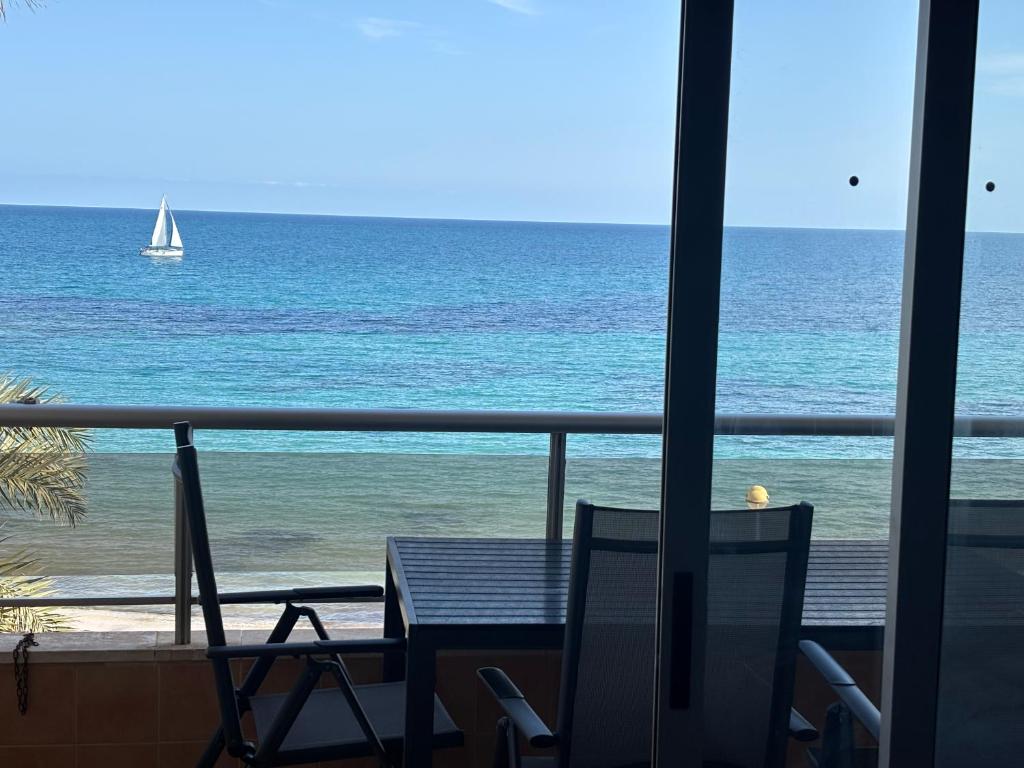 Apartamento primera línea playa Torrevieja El Palmeral - 3