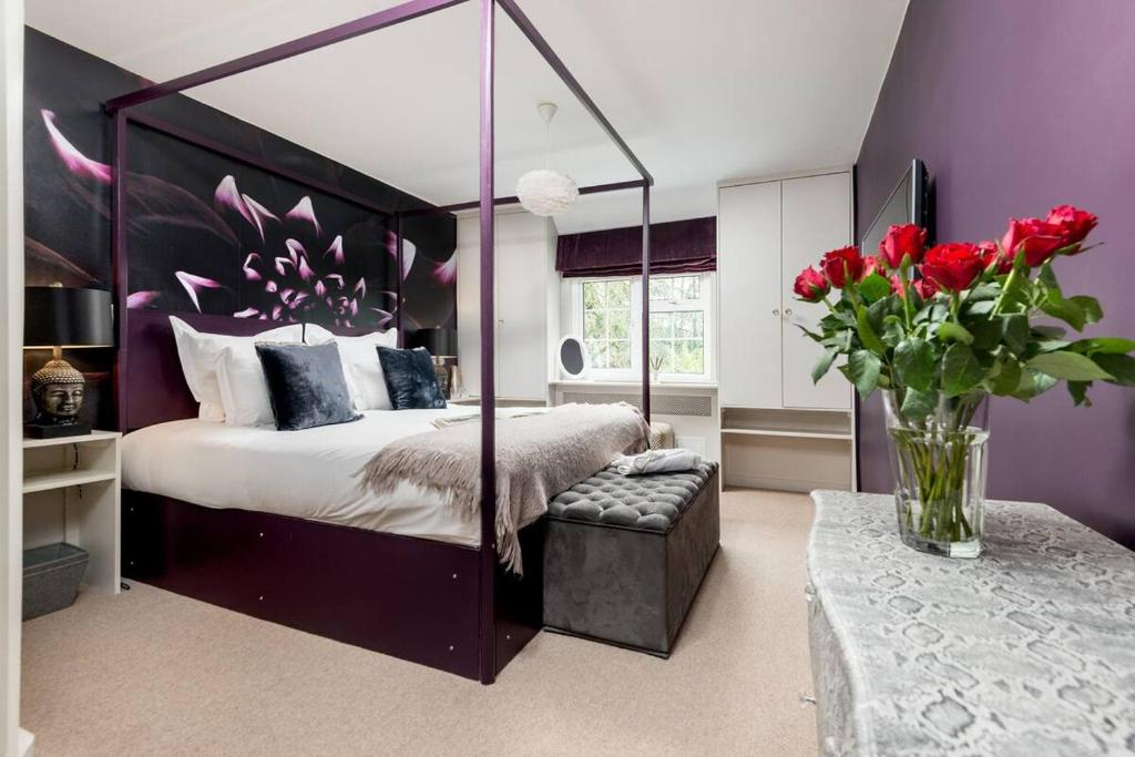 The Set Room, Hurley