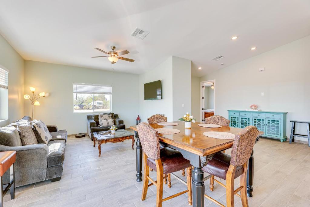 Mtn Views Spacious Family Home in Casa Grande!, Casa Grande