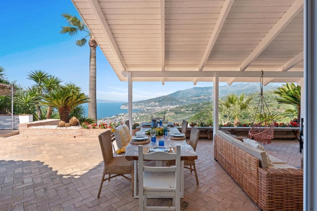 Villa Giu Giu vista mare con piscina a Sorrento - 2