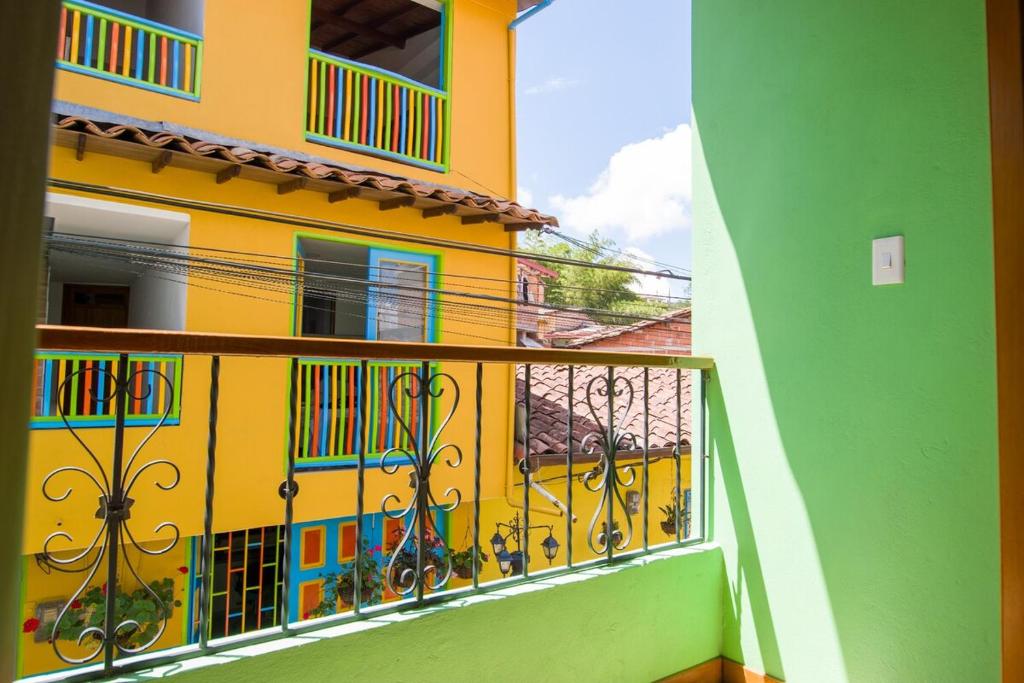 Beautiful Modern House in Guatape! - 3
