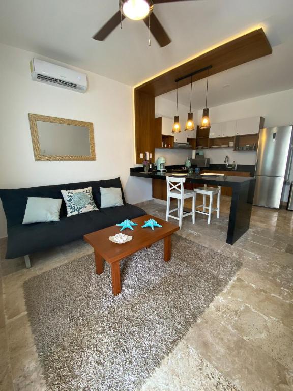 Amazing new comfy apartment steps from the beach, Puerto Morelos