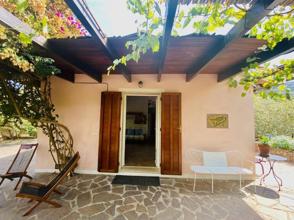 ELBAdAMARE - Casa Pergola - 5