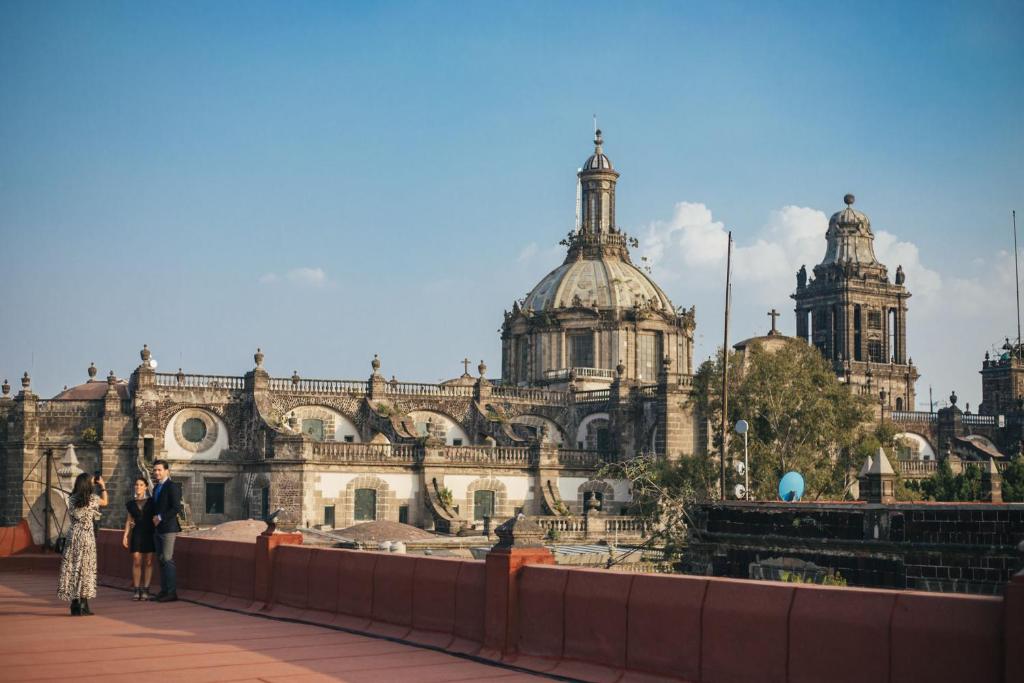 Historic Suite w balconies to Cathedral & Rooftop CASA SAUTO 5 - 4