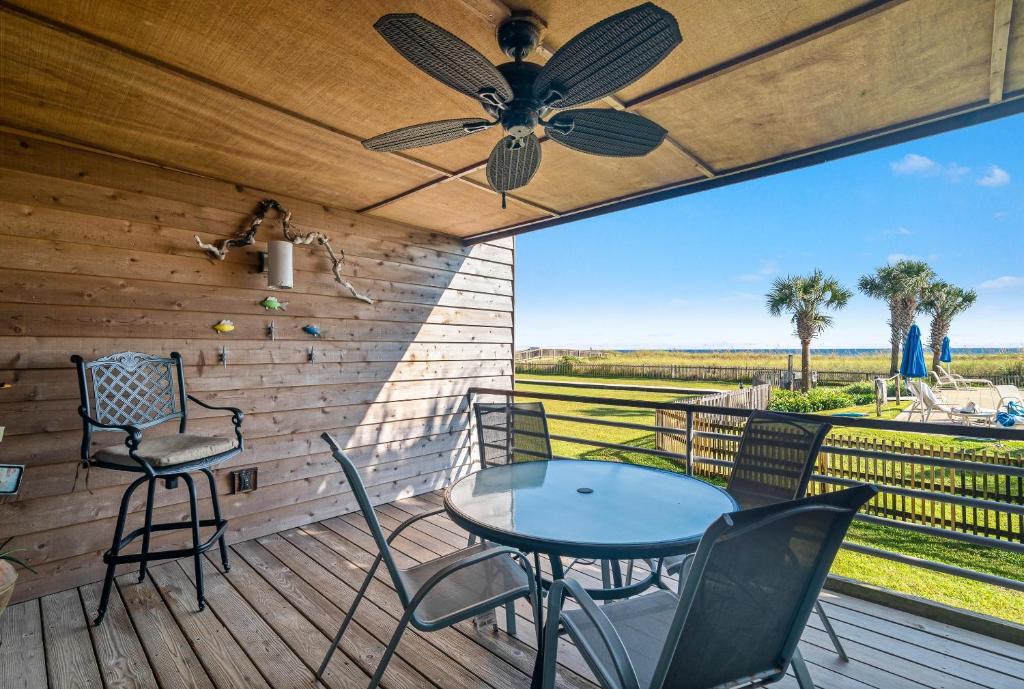 Needle Rush Point Unit C15, Pensacola