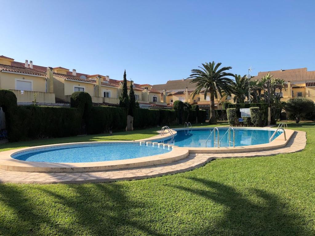 Cosy appartment with pool and near beach, Denia