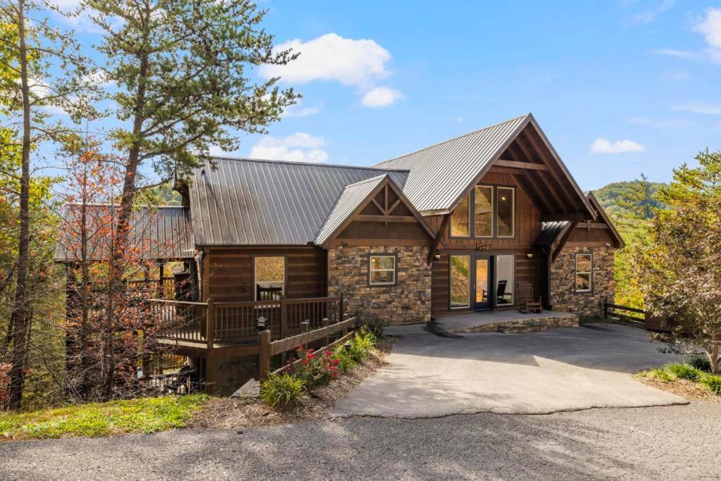 Eagle's Nest, free tickets, no catch!, Pigeon Forge