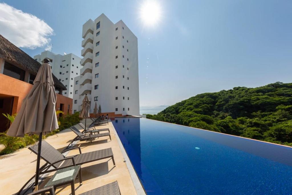 3BR Sub-Penthouse With Ocean Views!, Cruz de Huanacaxtle