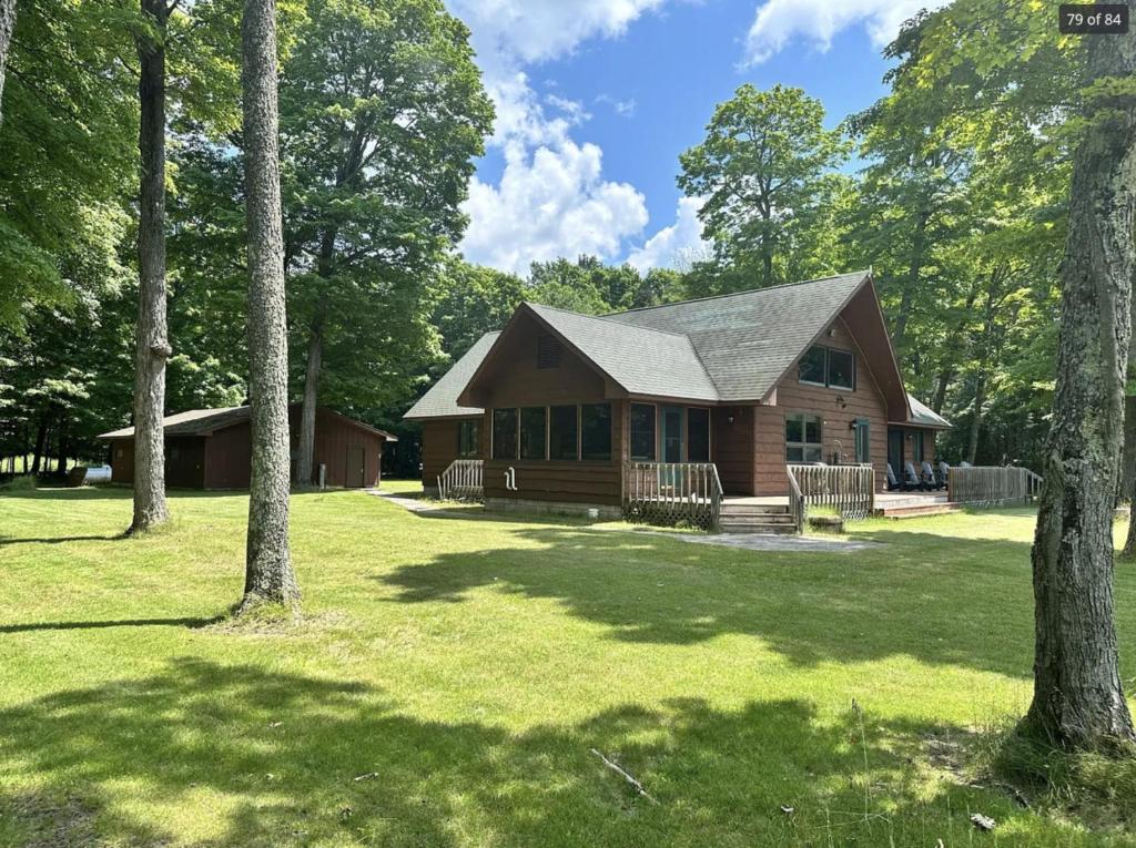 Grace Place, Watersmeet