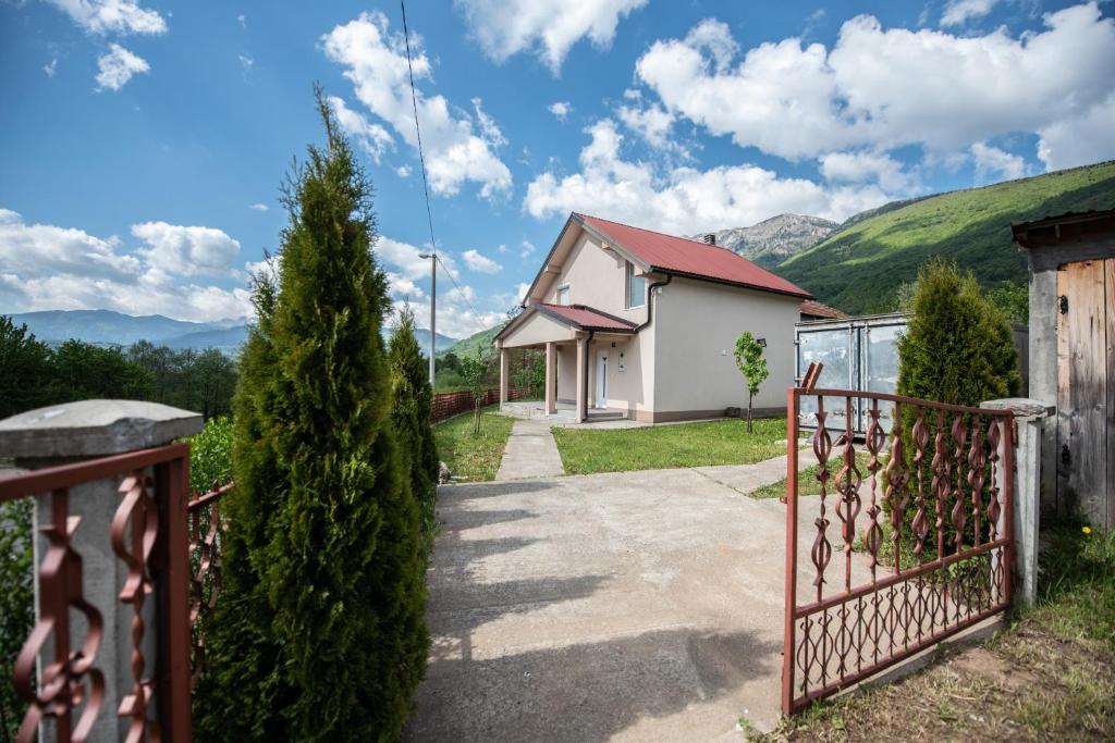 Vukota - Kuca za odmor, Plav