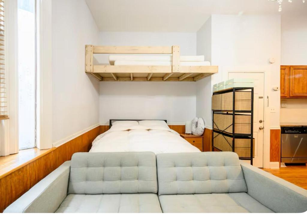 Yard, Laundry, Large! Bonus Sleep Area, Jersey City