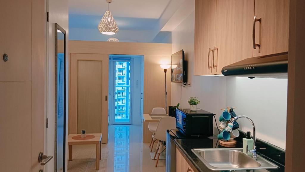 1BR Condotel with Balcony at SM Light Residences #LT04-1, Manila