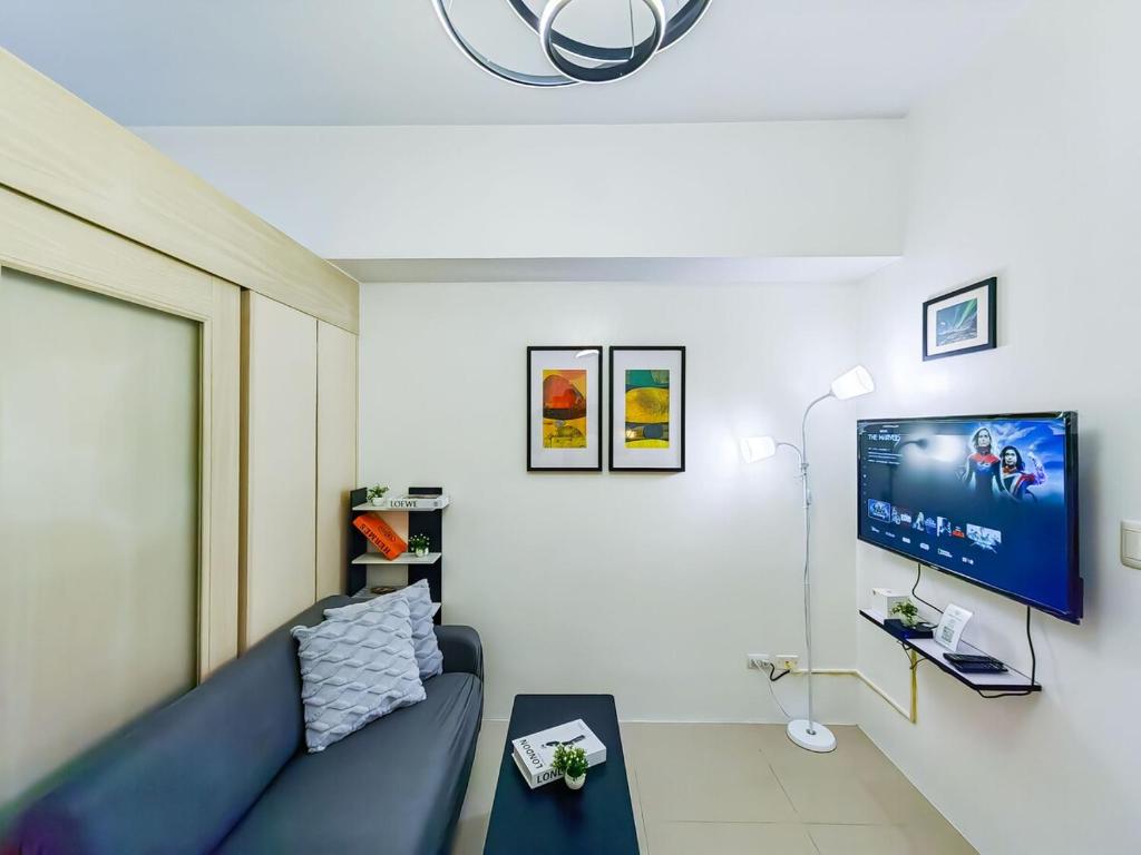 1BR Condotel with Balcony at SM Light Residences #LT06-1, Manila
