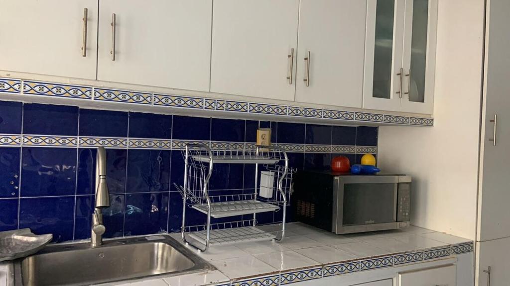 Accommodation in Cancun with a pool, TV, Wi-Fi, and AC - 5