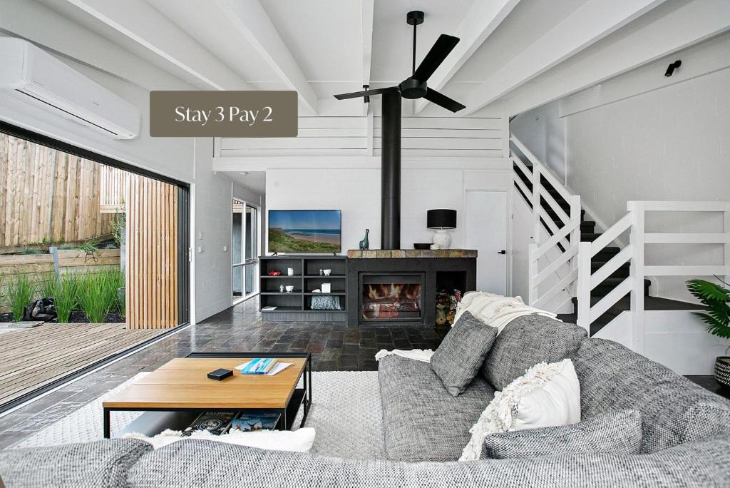 Lola on Lever Blairgowrie, Blairgowrie