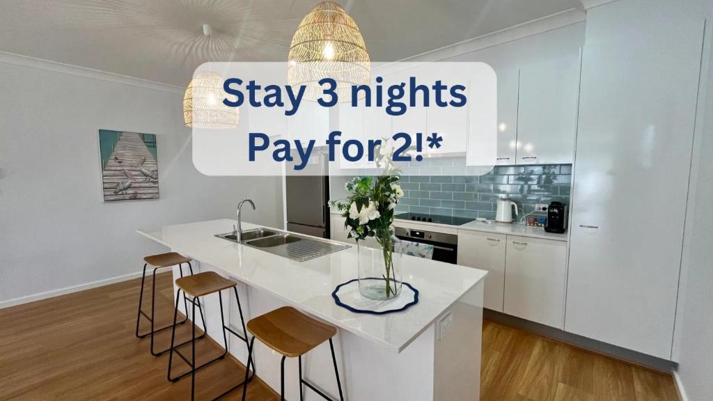 Sun Sea - New build, Luxury in Vincentia with Ocean Views, Vincentia