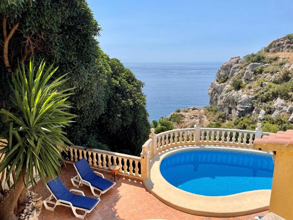 Villa Almirante - 1