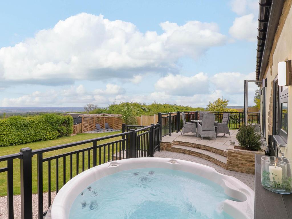 Highview Stables, Chesterfield