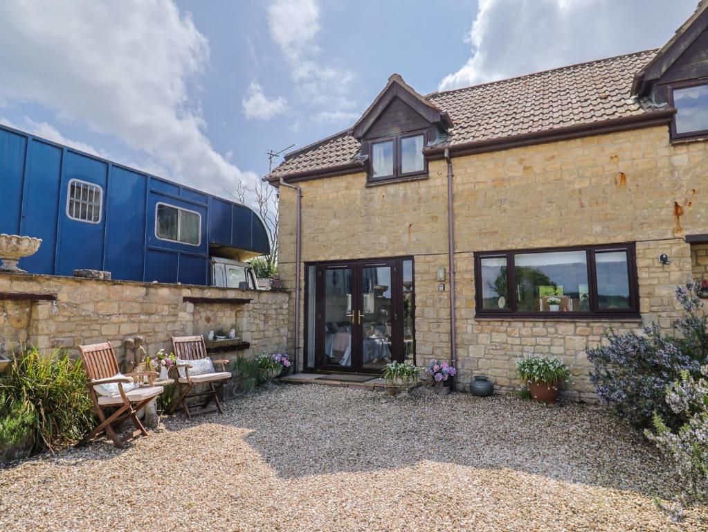 Pond View at Yeabridge Farm, Beaminster