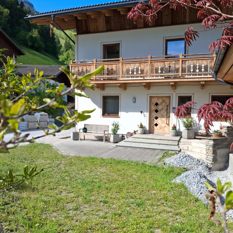 Ferienwohnung Frauenkogelblick mit Terrasse am Bauernhof - 3