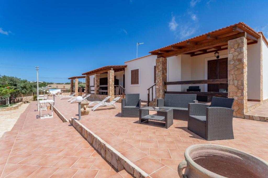 Villette Mare Chiaro, Lampedusa