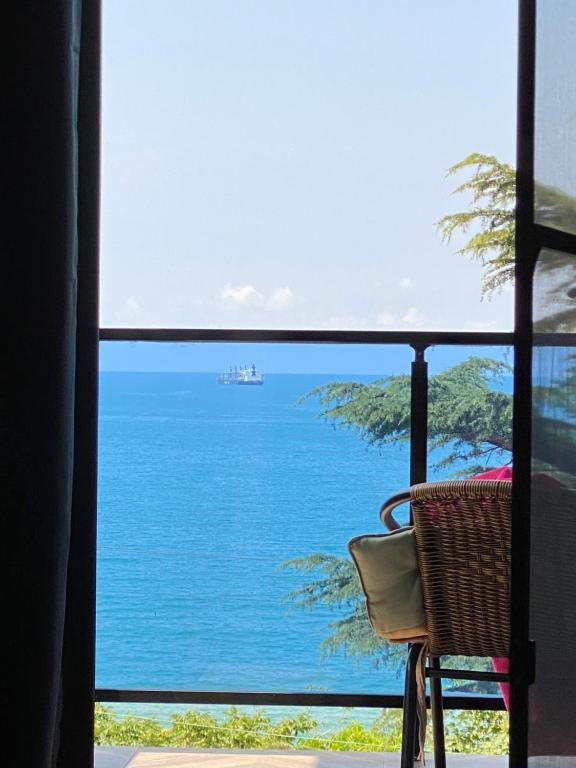 Makhinjauri - First Line Sea View, Makhinjauri