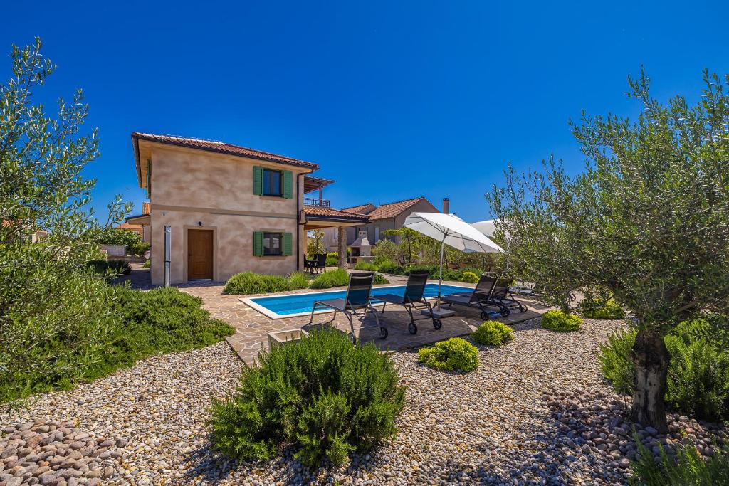 Rustic Villa Bellamare, Linardići